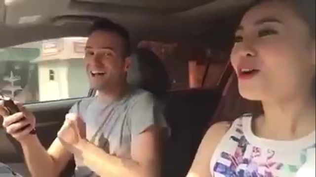 Chàng Tây Hát Em Của Ngày Hôm Qua Cực Hay
