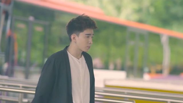 Thế Giới Thứ 4 (Tự Yêu Chính Mình) (Karaoke)