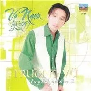 Vó Ngựa Trên Đồi Cỏ Non